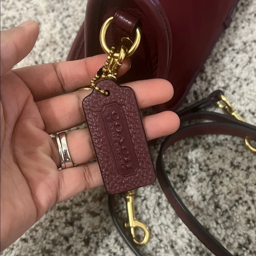 Coach Nylon Swinger - Wine - Picture 4 of 10